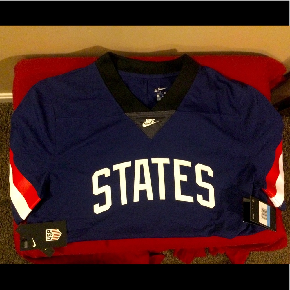 Nike USA Men’s Football Jersey Size Medium
